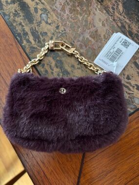 lululemon City Essentials Nano Shoulder bag